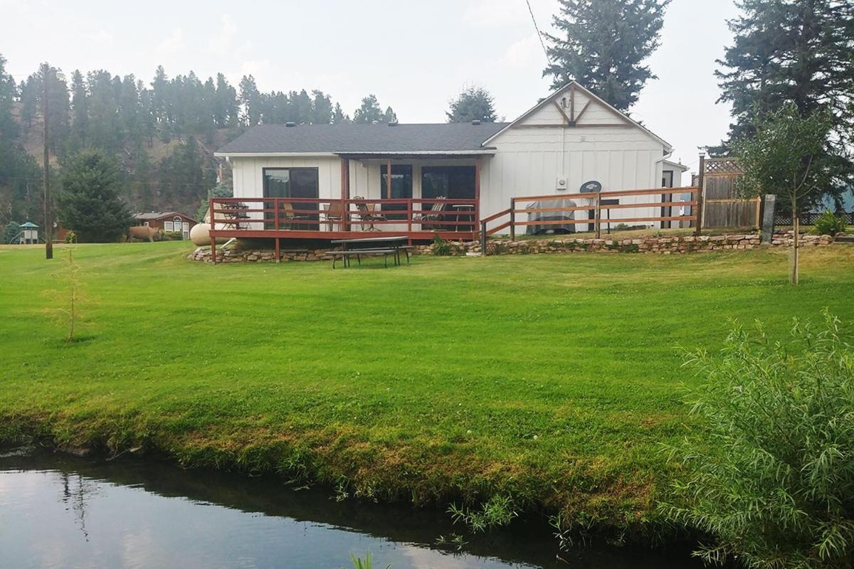 Freedom Ridge Cabins Hill City Exterior photo