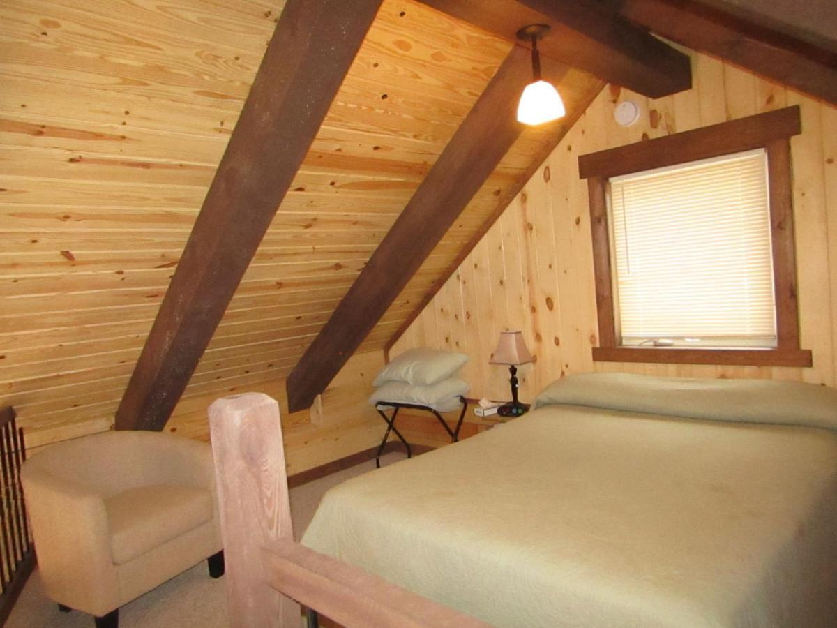 Freedom Ridge Cabins Hill City Exterior photo